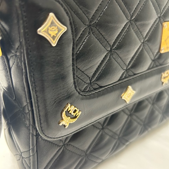 Authentic MCM good condition tarnish in metal hardware - Picture 2 of 12